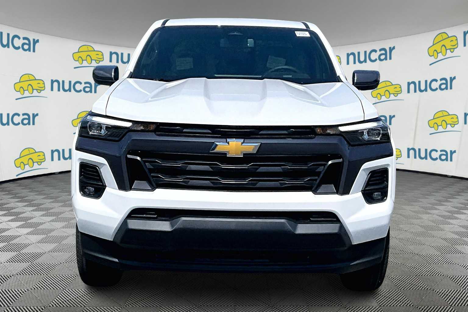 2025 Chevrolet Colorado 4WD LT - Photo 3