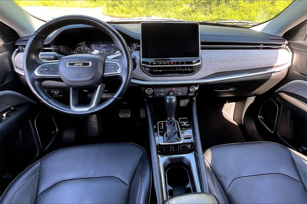 2022 Jeep Compass Latitude Lux - Photo 21