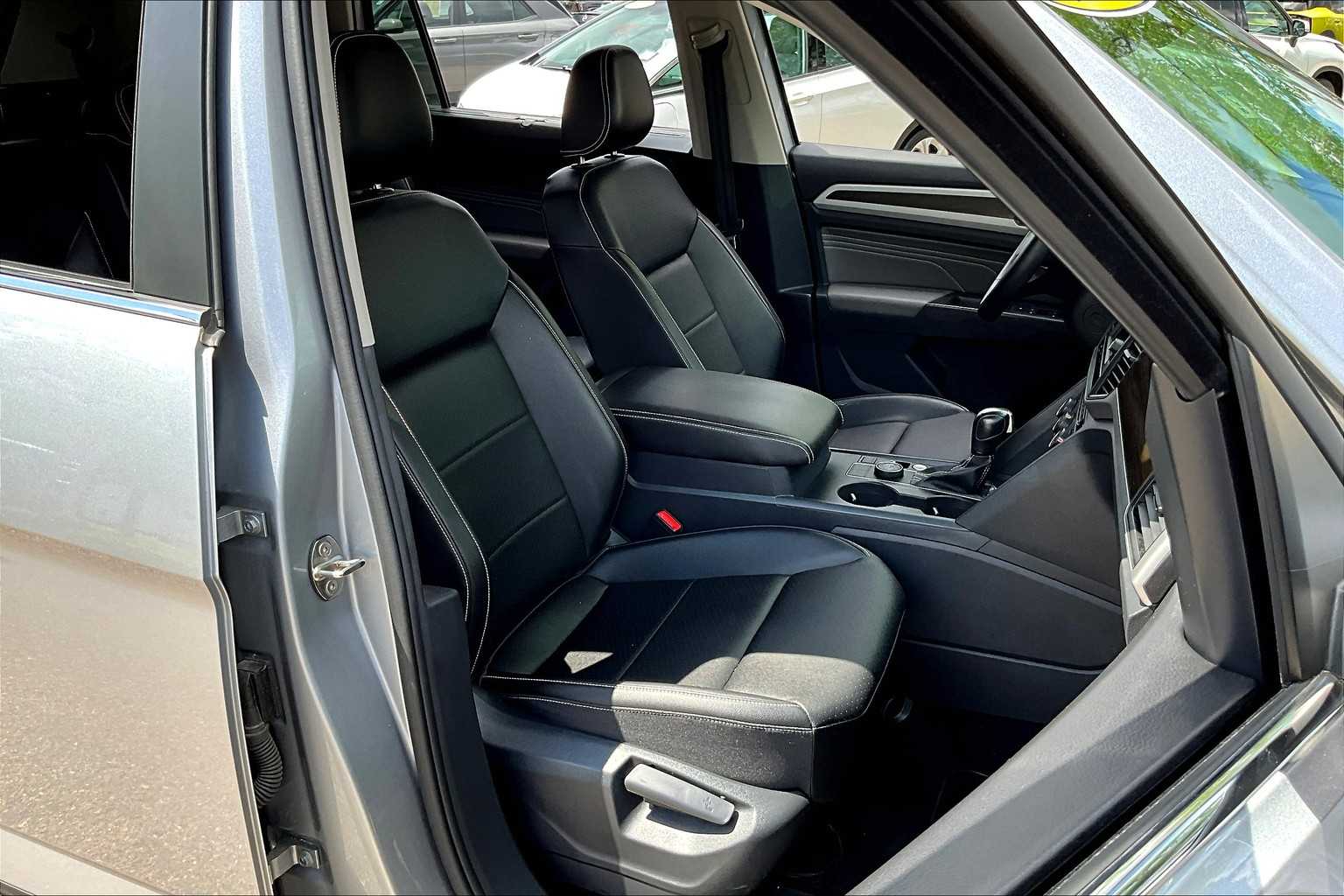 2022 Volkswagen Atlas 2.0T SE - Photo 11
