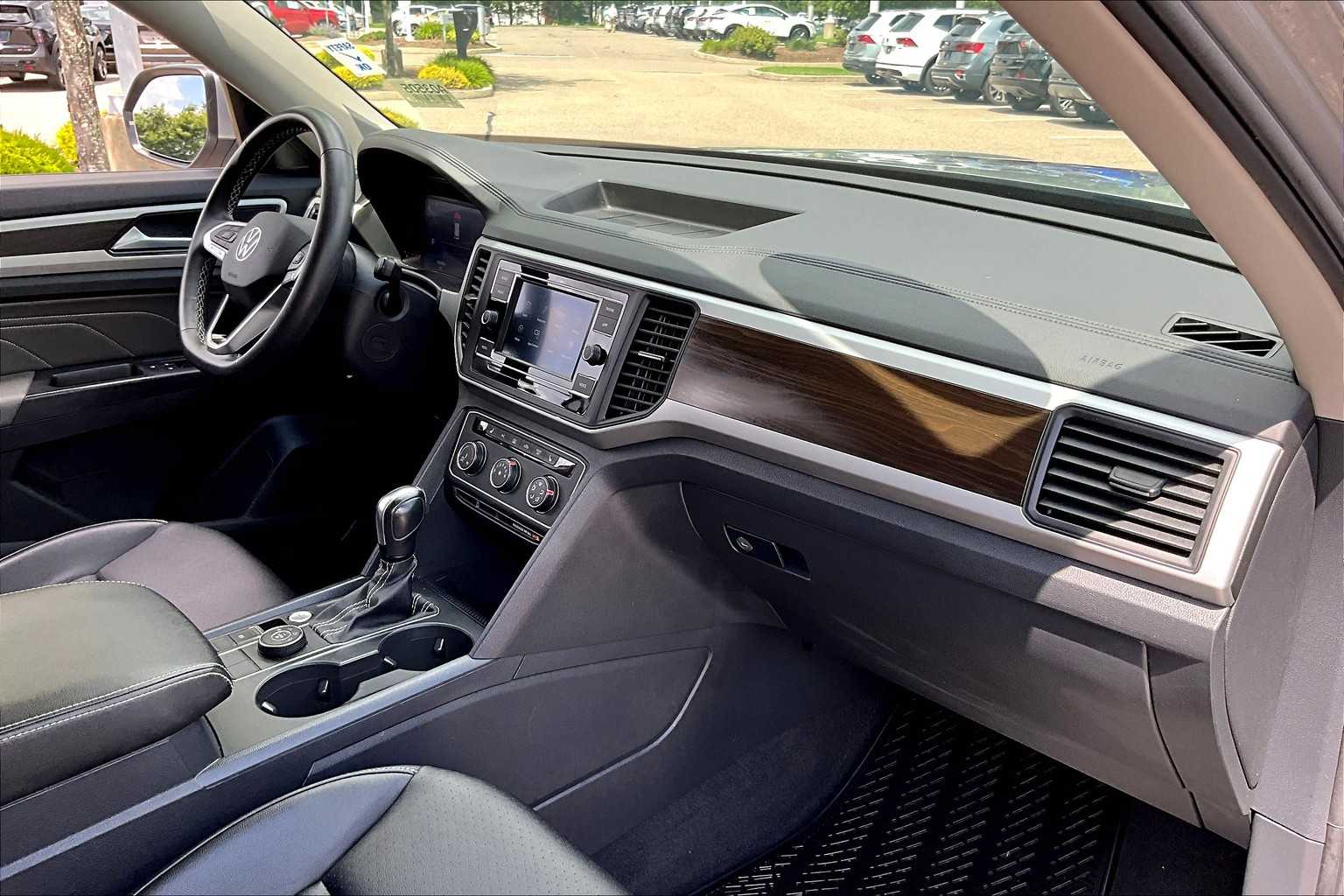 2022 Volkswagen Atlas 2.0T SE - Photo 14
