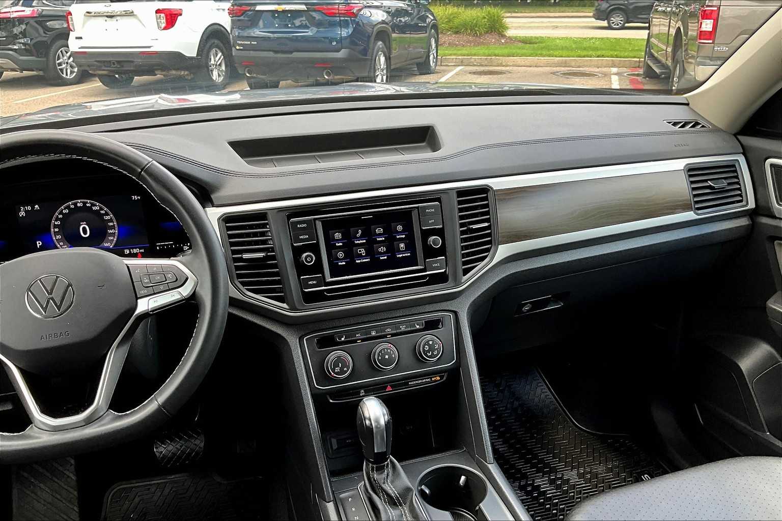 2022 Volkswagen Atlas 2.0T SE - Photo 19