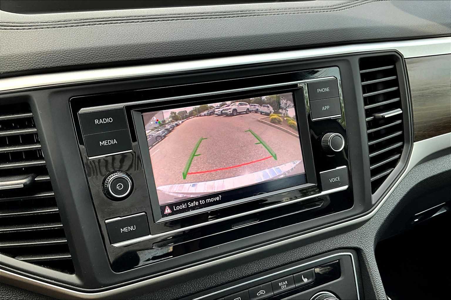 2022 Volkswagen Atlas 2.0T SE - Photo 20