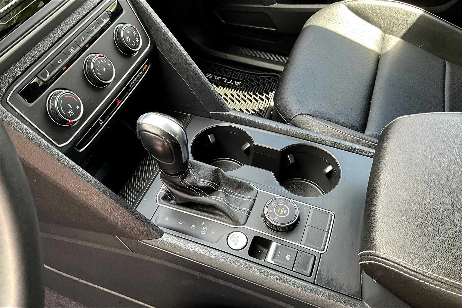 2022 Volkswagen Atlas 2.0T SE - Photo 21