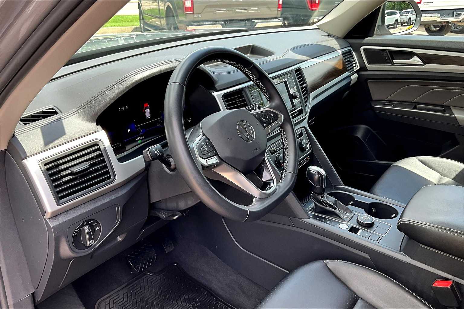 2022 Volkswagen Atlas 2.0T SE - Photo 8