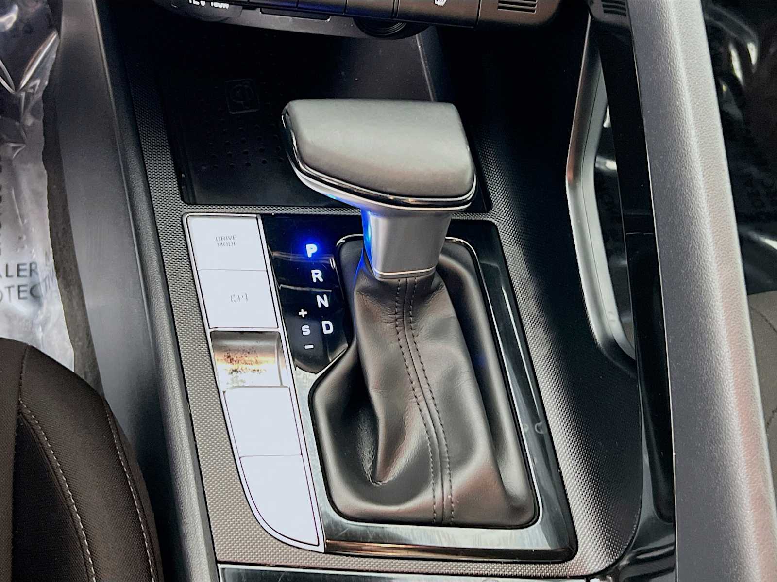 2022 Hyundai Elantra SEL - Photo 16