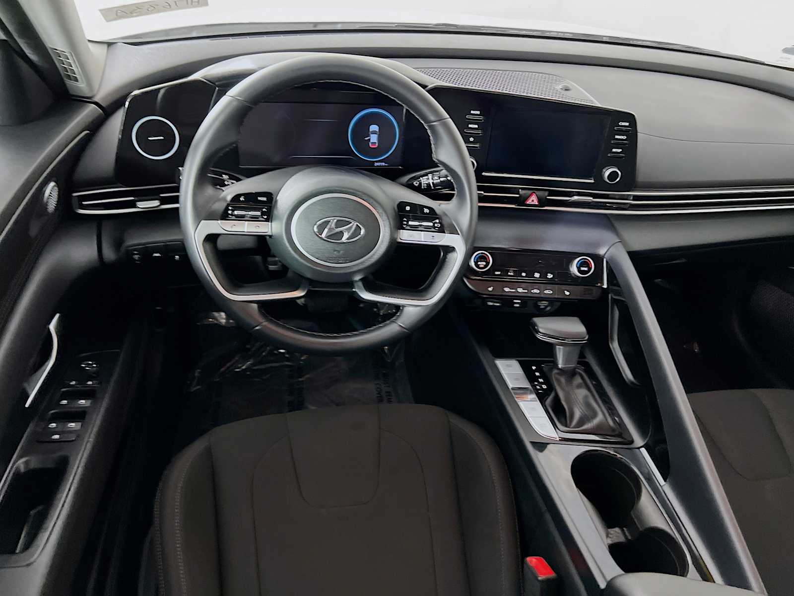 2022 Hyundai Elantra SEL - Photo 22