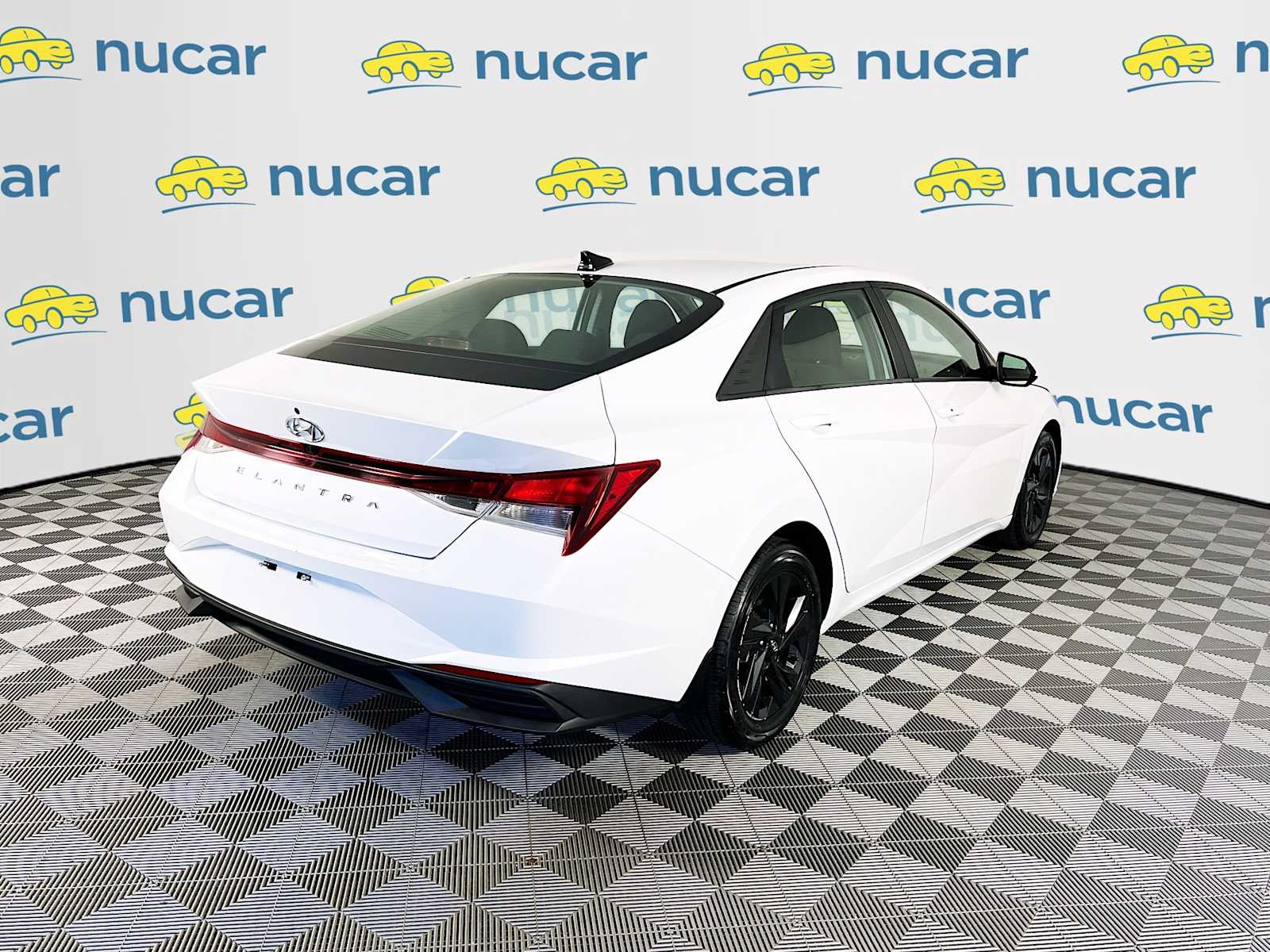 2022 Hyundai Elantra SEL - Photo 7