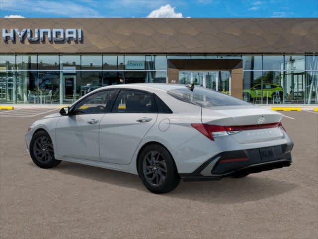 2025 Hyundai Elantra Hybrid Blue - Photo 4
