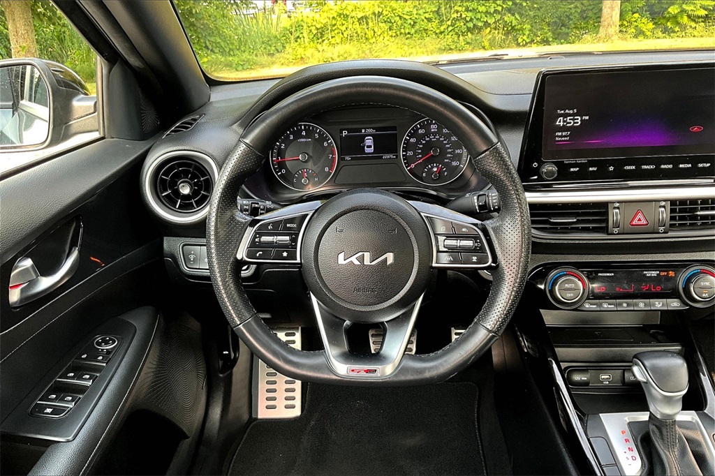 2023 Kia Forte GT-Line - Photo 16