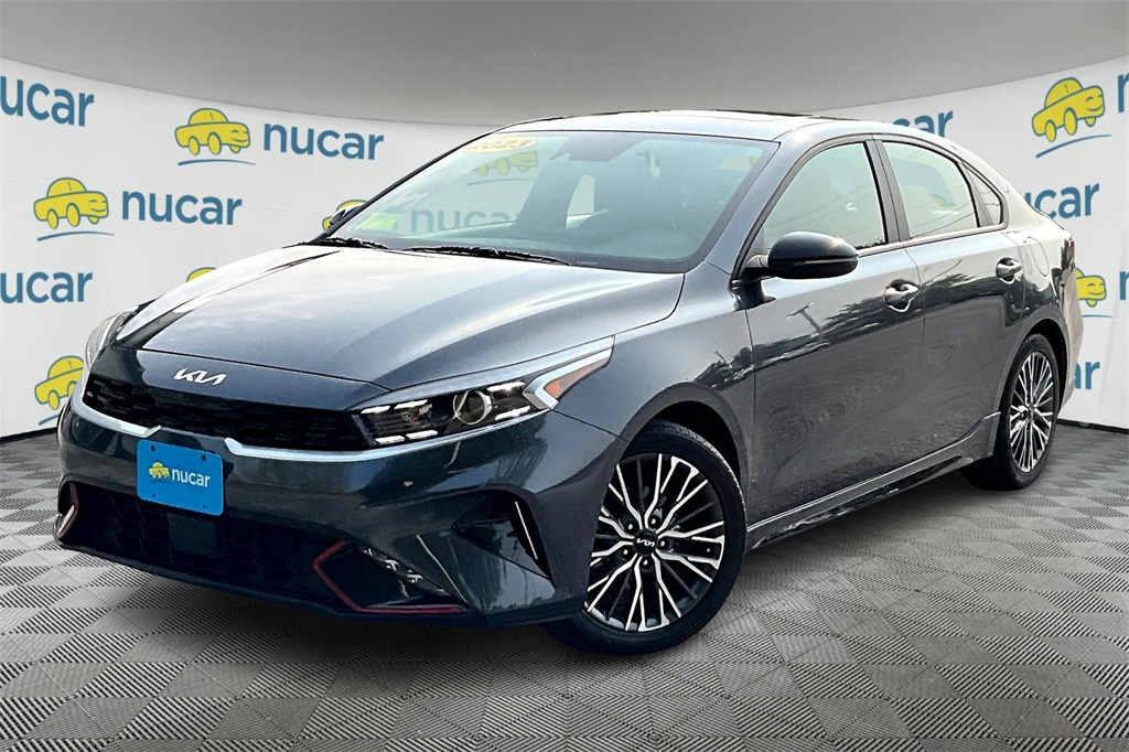 2023 Kia Forte GT-Line - Photo 3
