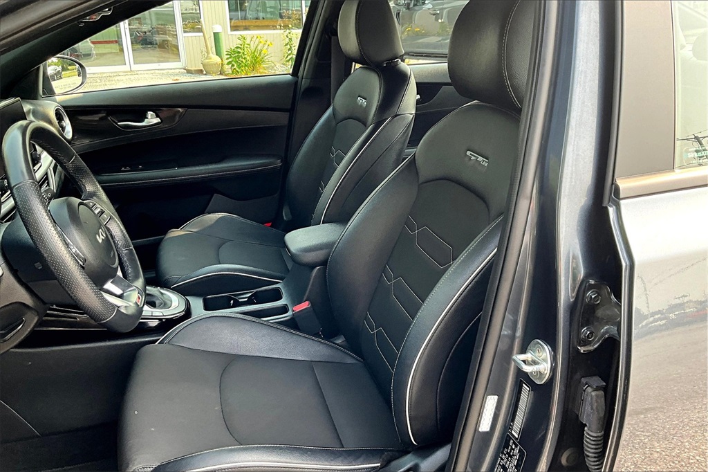 2023 Kia Forte GT-Line - Photo 9