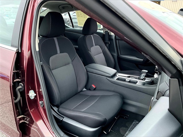 2025 Nissan Sentra SV - Photo 11