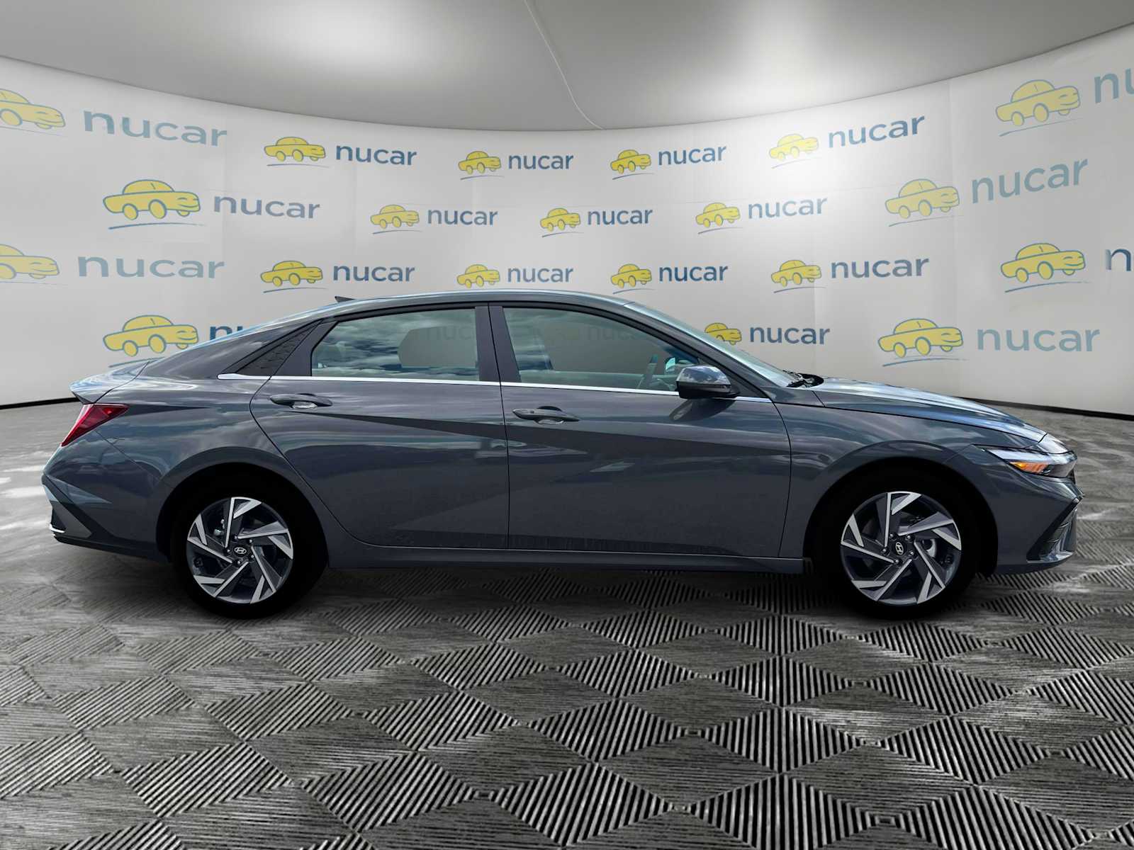 2025 Hyundai Elantra SEL Convenience - Photo 10