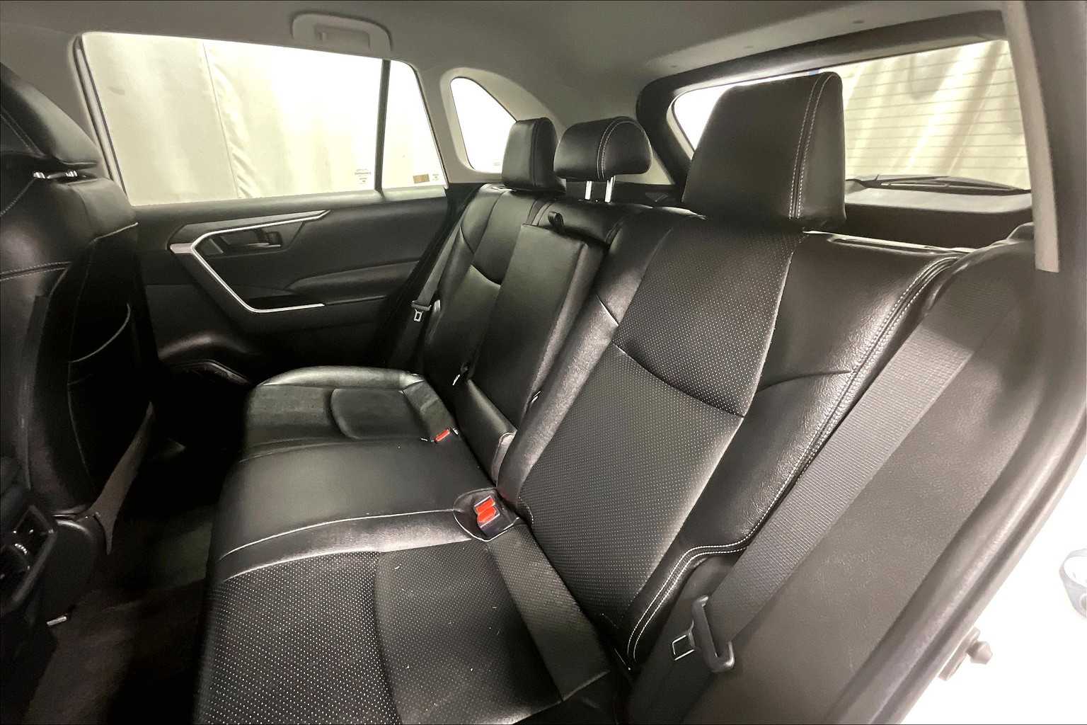 2024 Toyota RAV4 Hybrid LE - Photo 15