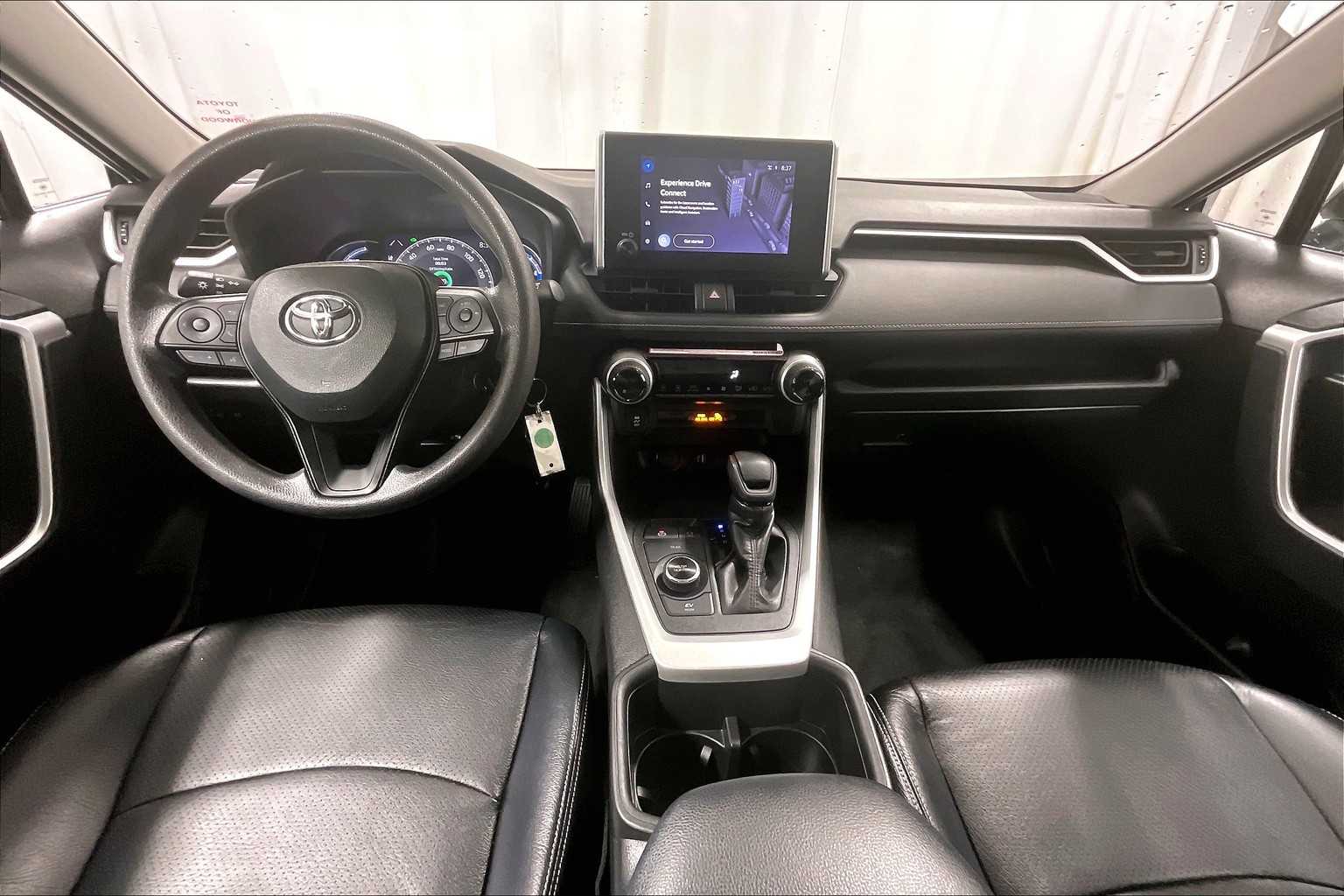 2024 Toyota RAV4 Hybrid LE - Photo 21