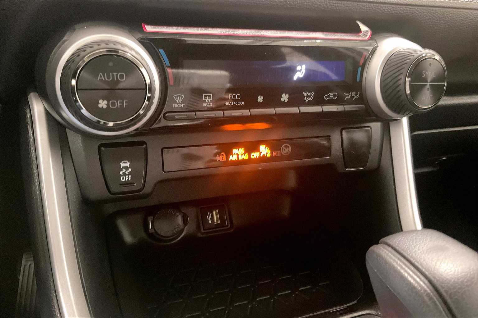 2024 Toyota RAV4 Hybrid LE - Photo 25