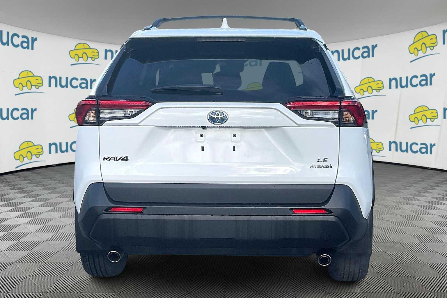 2024 Toyota RAV4 Hybrid LE - Photo 5