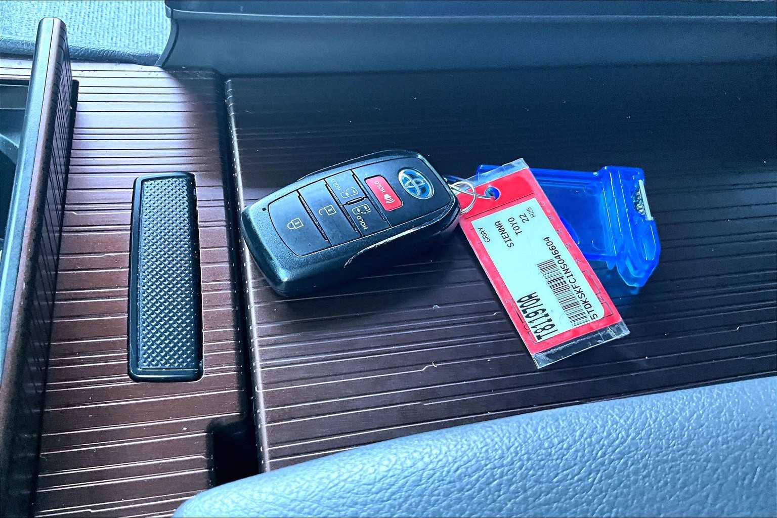 2022 Toyota Sienna LE - Photo 29