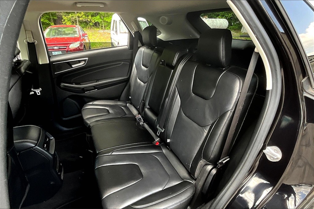 2022 Ford Edge Titanium - Photo 15