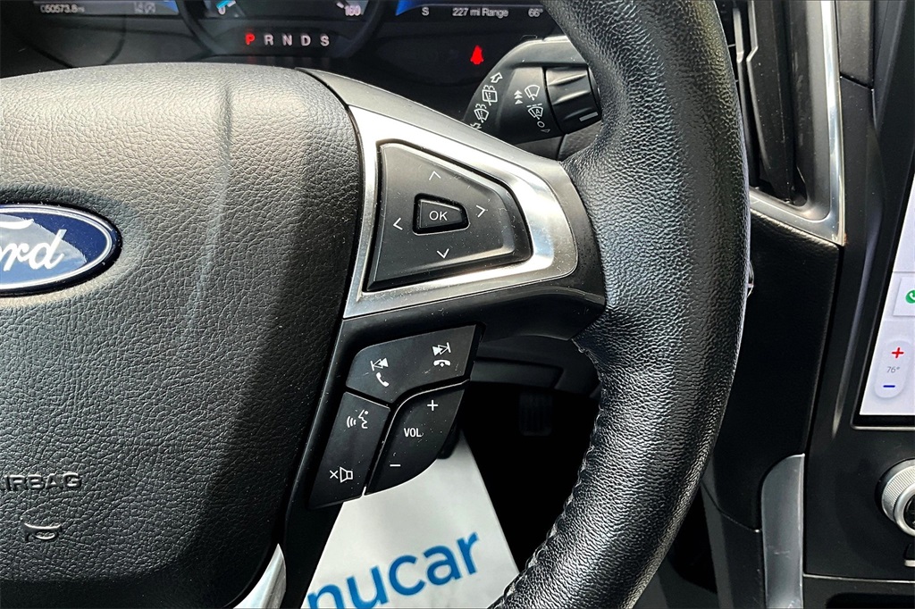 2022 Ford Edge Titanium - Photo 24