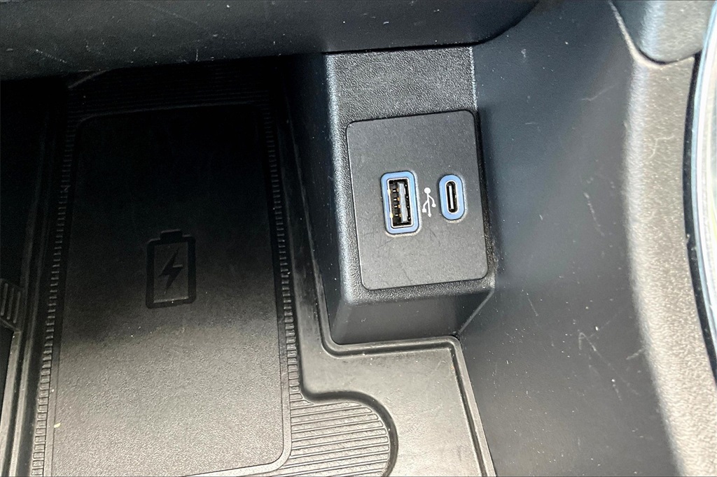 2022 Ford Edge Titanium - Photo 27