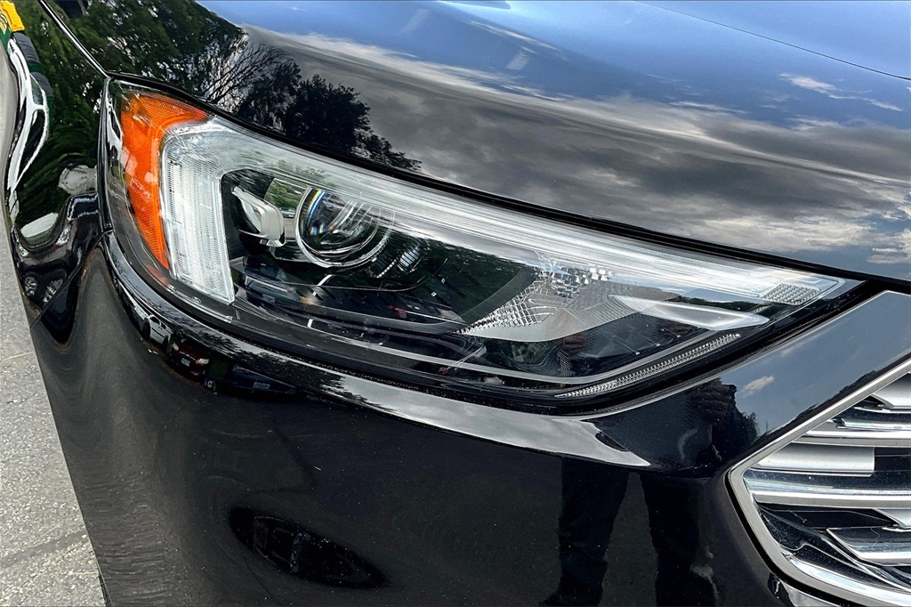2022 Ford Edge Titanium - Photo 32