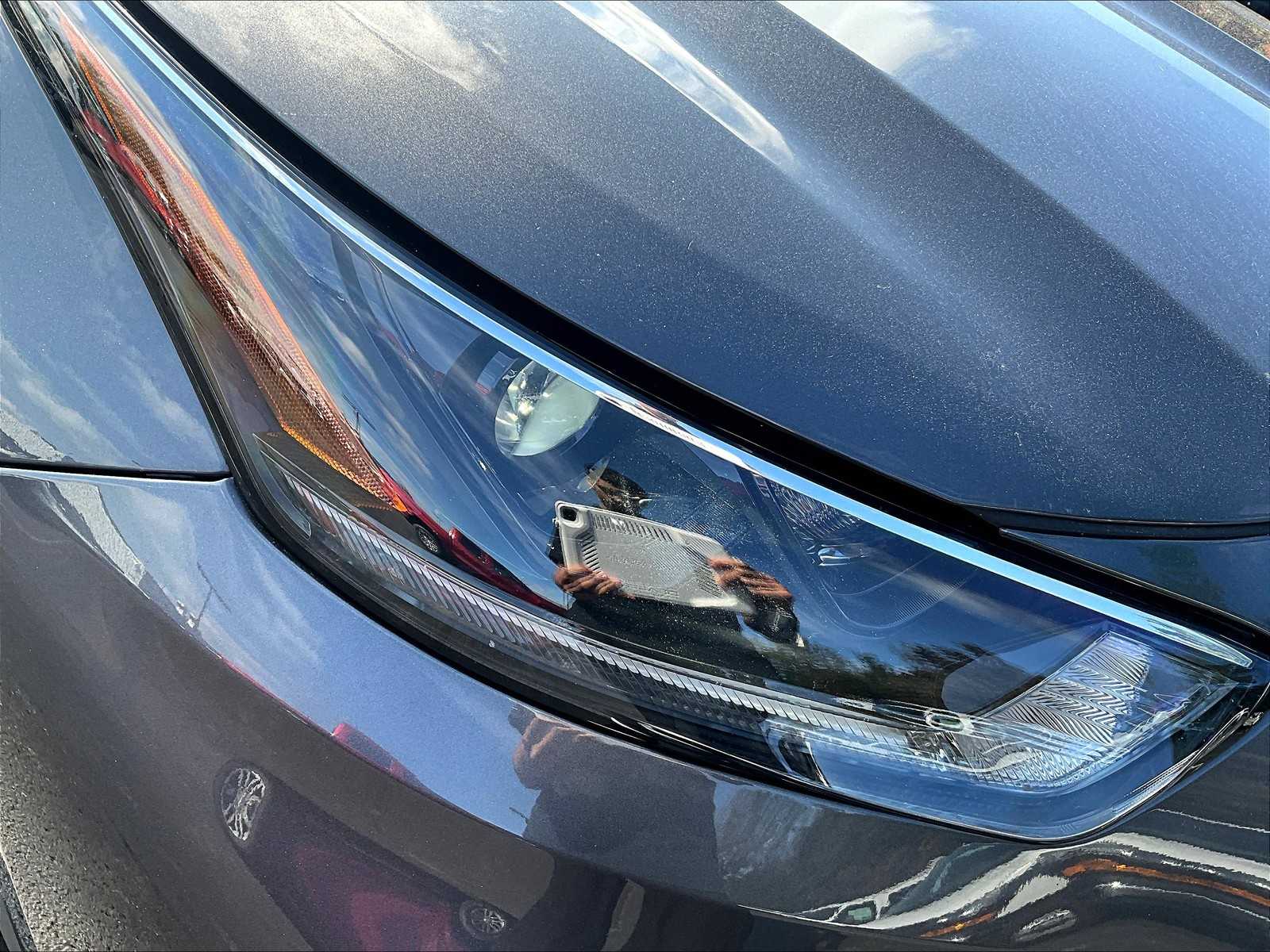2021 Toyota Highlander LE - Photo 31