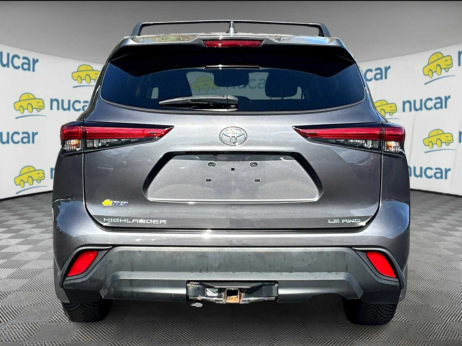 2021 Toyota Highlander LE - Photo 5