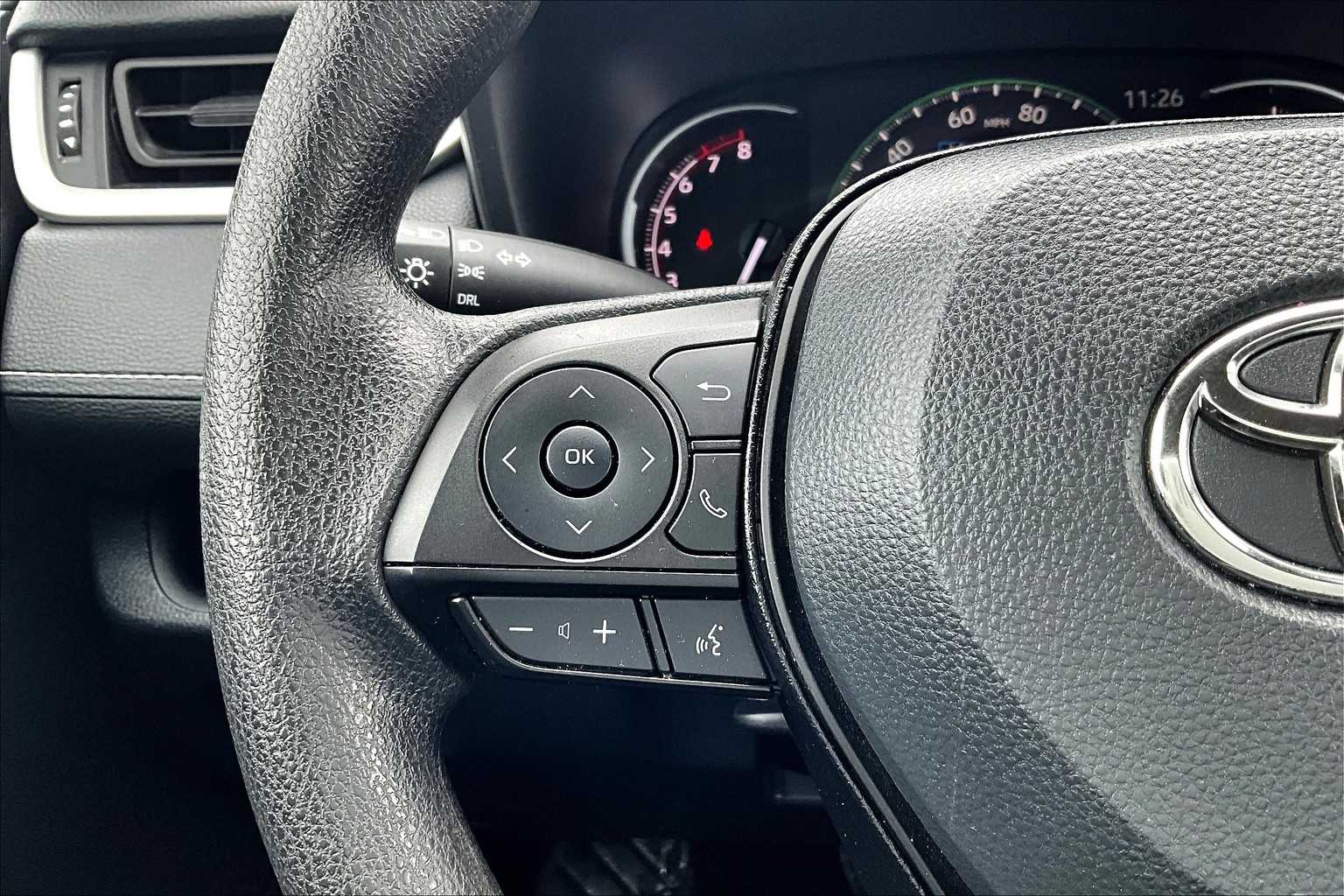 2024 Toyota RAV4 LE - Photo 23