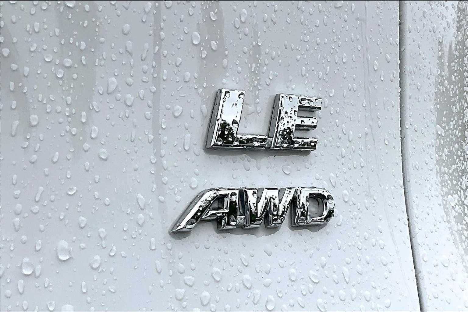 2024 Toyota RAV4 LE - Photo 29
