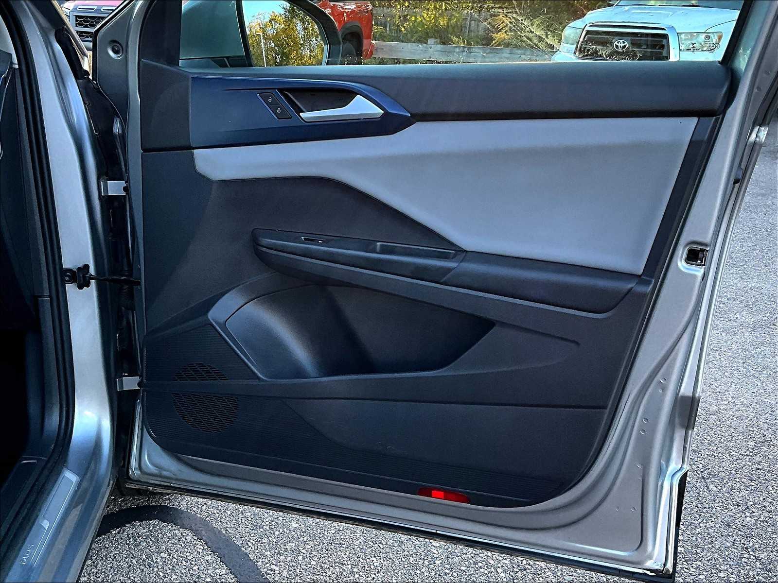 2022 Volkswagen Taos SE - Photo 12