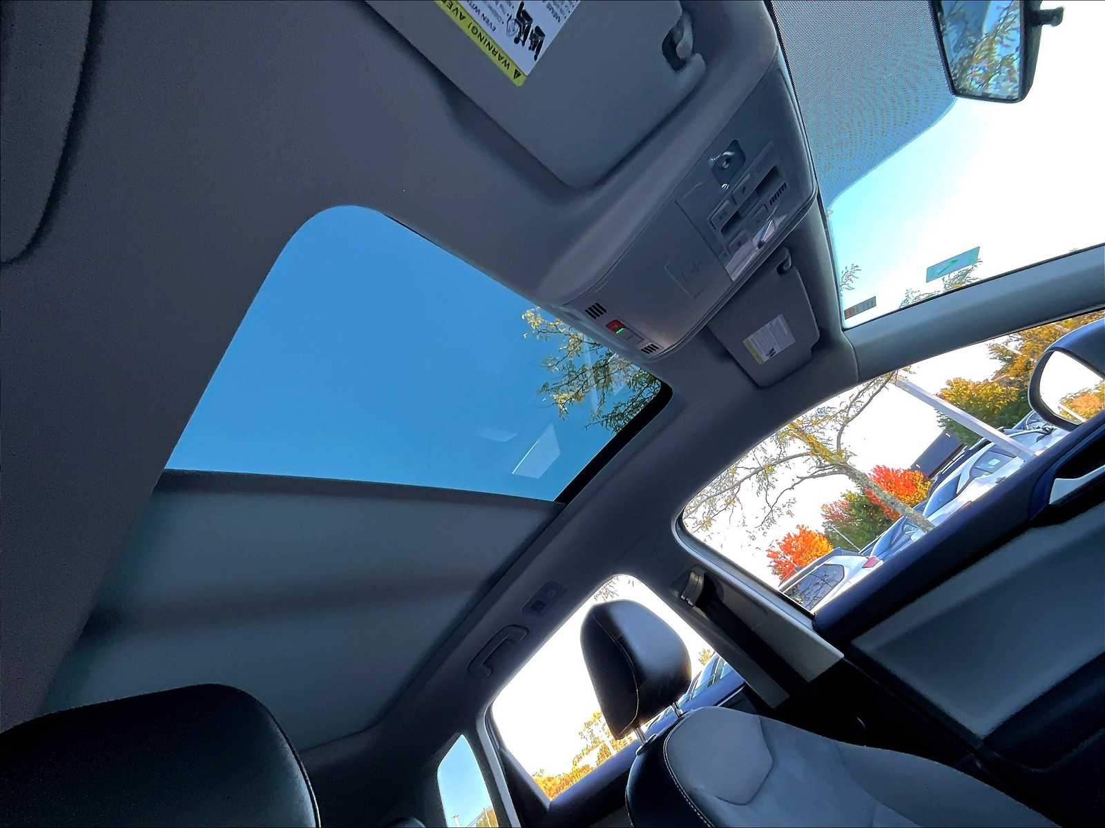 2022 Volkswagen Taos SE - Photo 22