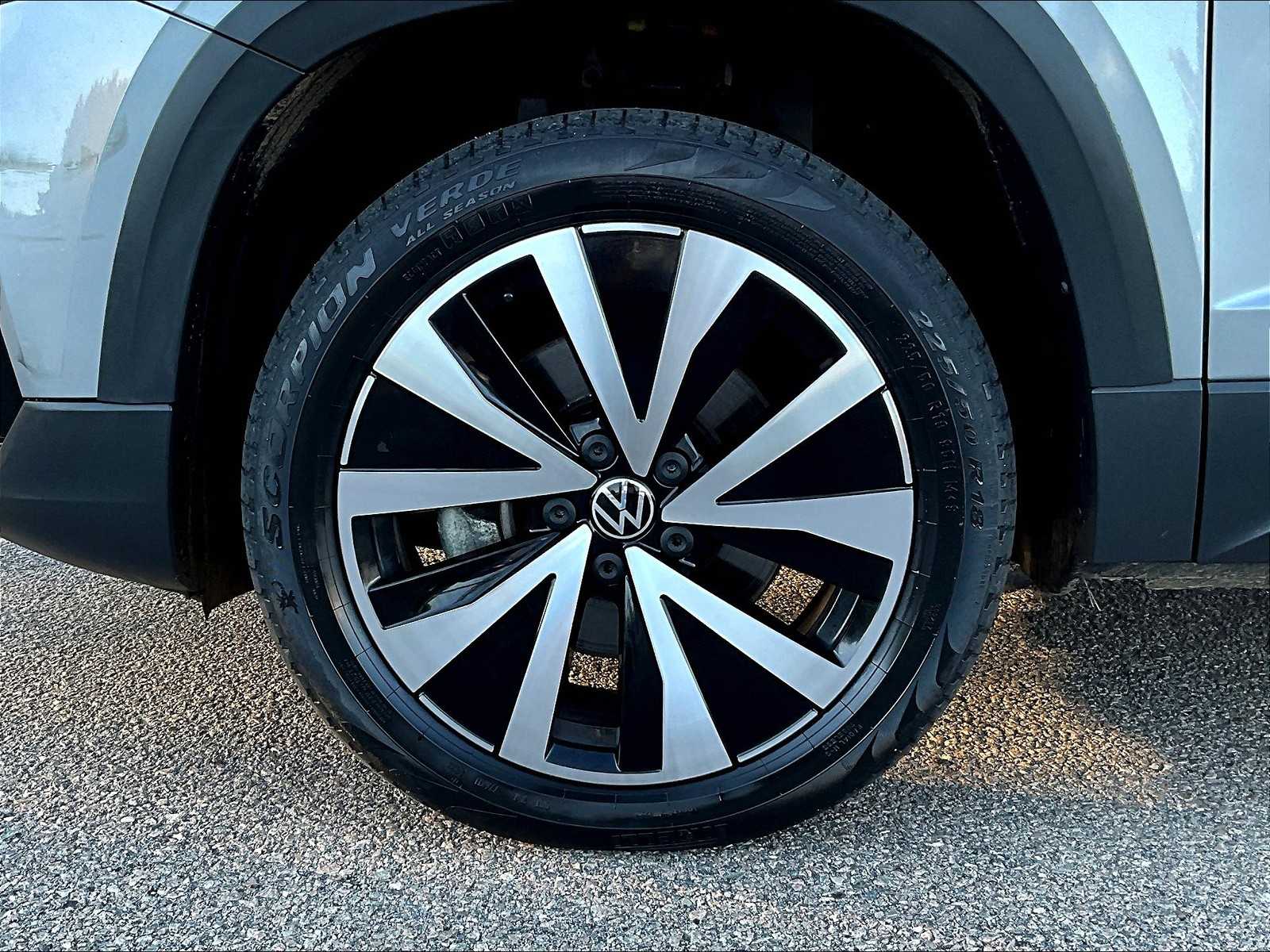 2022 Volkswagen Taos SE - Photo 7