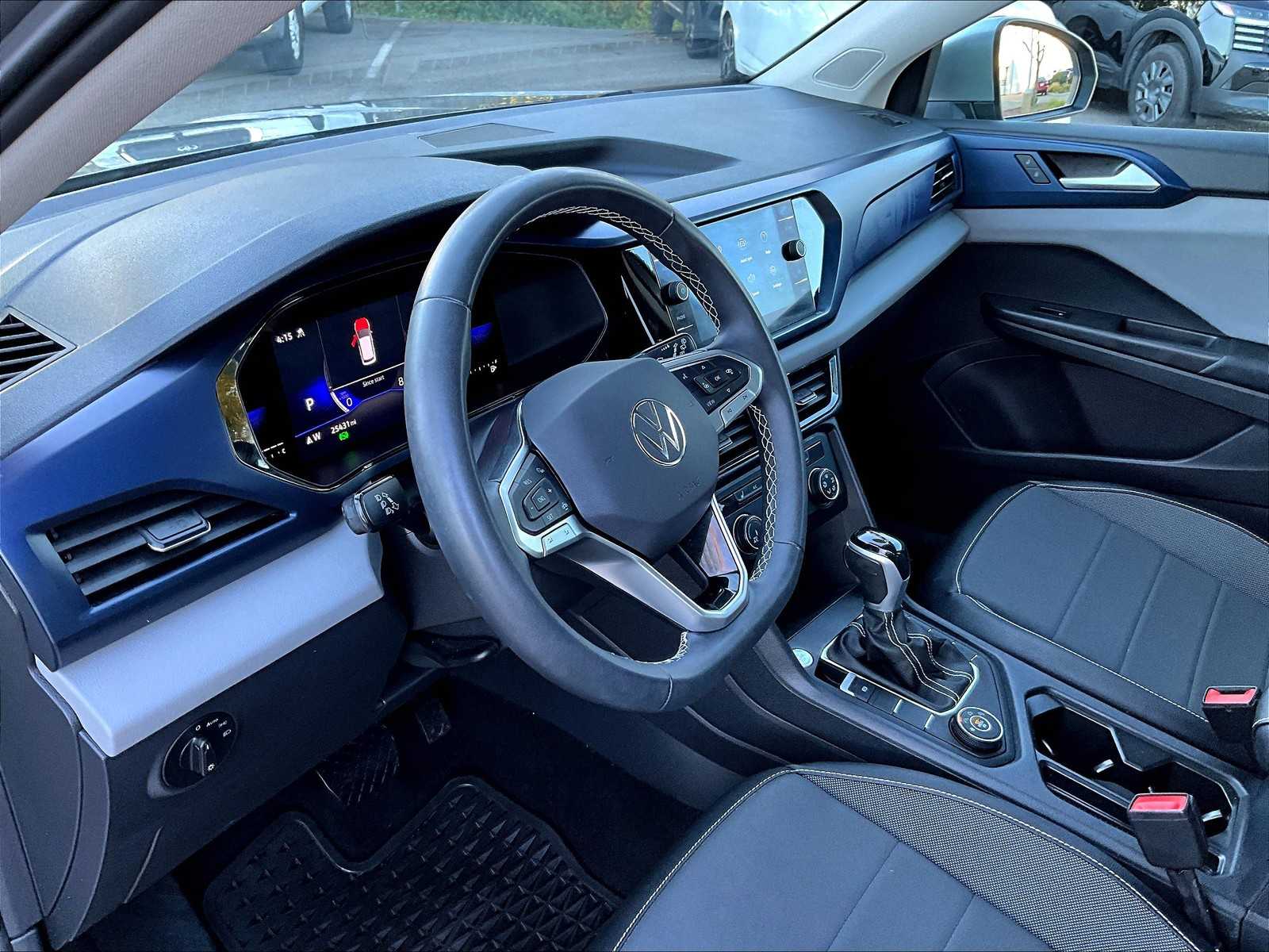 2022 Volkswagen Taos SE - Photo 8