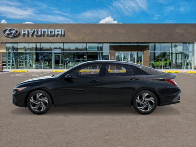 2025 Hyundai Elantra SEL Sport - Photo 3