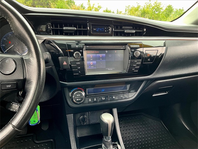 2016 Toyota Corolla S Plus - Photo 16