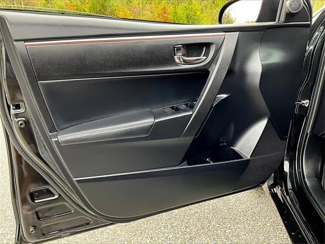 2016 Toyota Corolla S Plus - Photo 9