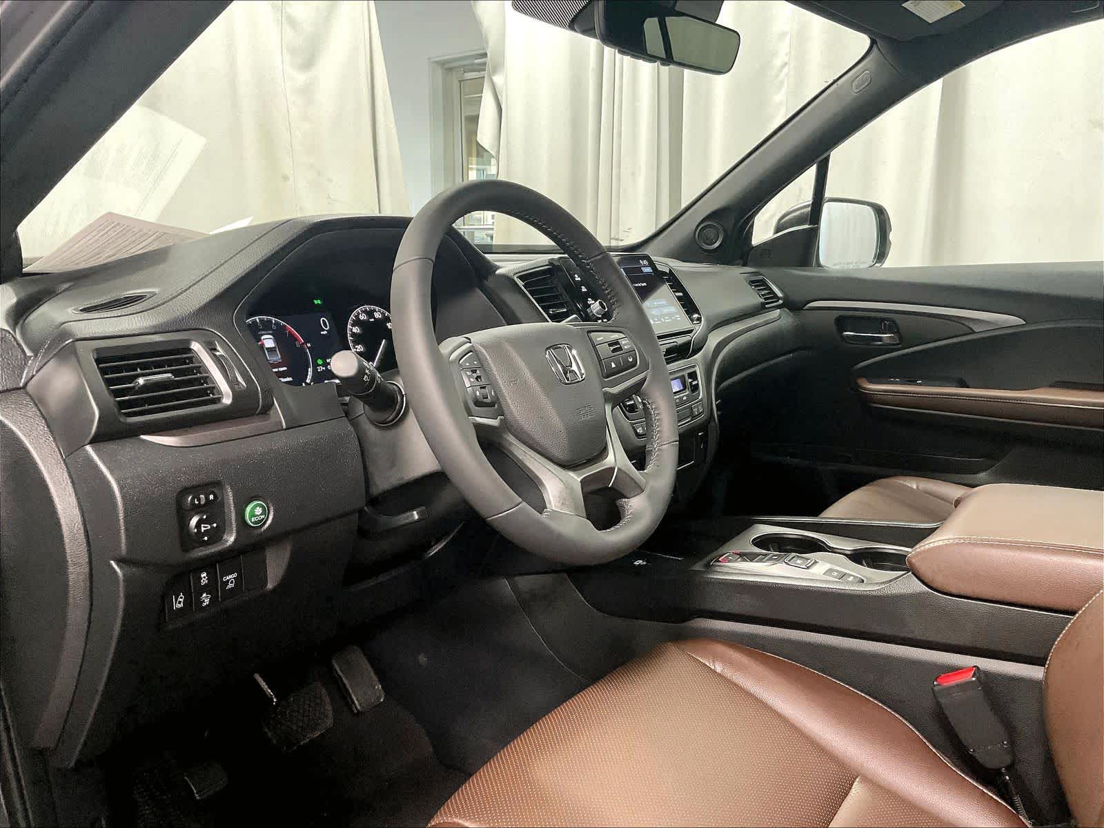 2025 Honda Ridgeline RTL - Photo 8