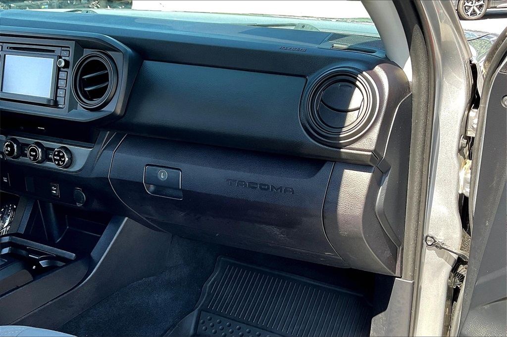 2018 Toyota Tacoma SR - Photo 12