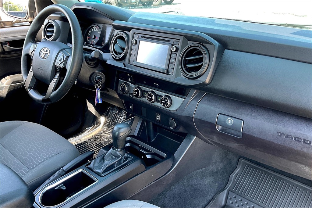 2018 Toyota Tacoma SR - Photo 13