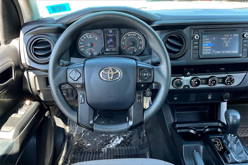 2018 Toyota Tacoma SR - Photo 16