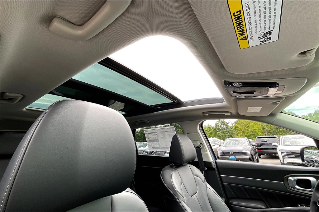 2025 Kia Sorento X-Line SX - Photo 18