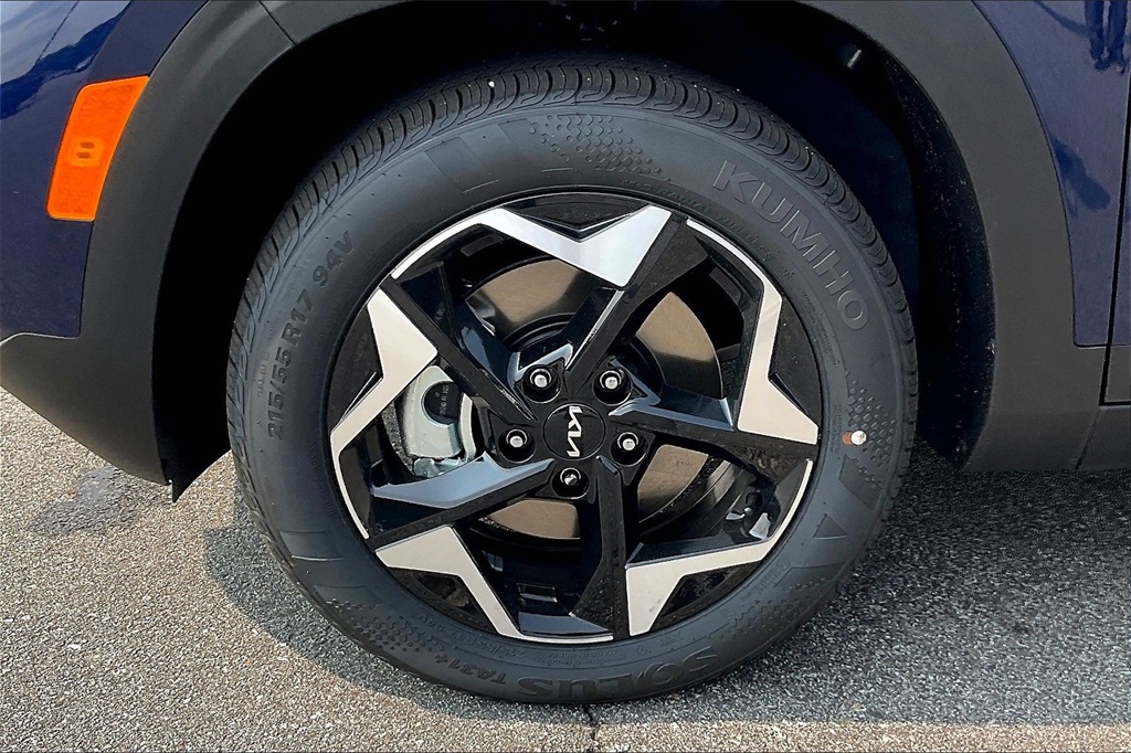 2026 Kia Seltos EX - Photo 8