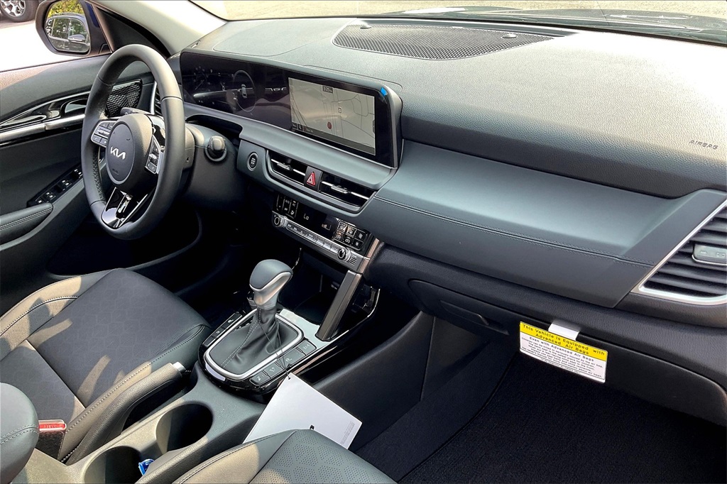 2026 Kia Seltos EX - Photo 10