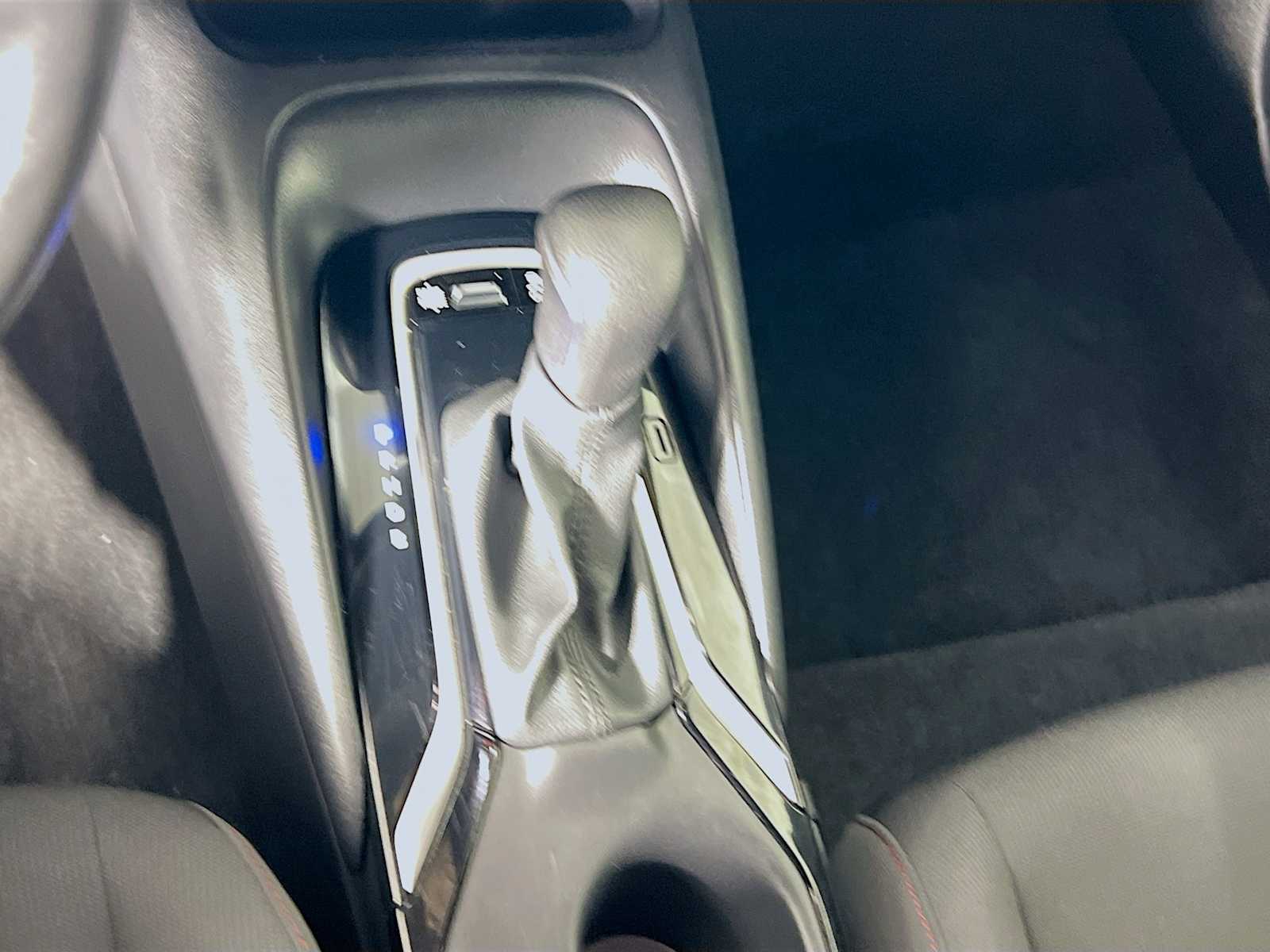 2024 Toyota Corolla SE - Photo 15