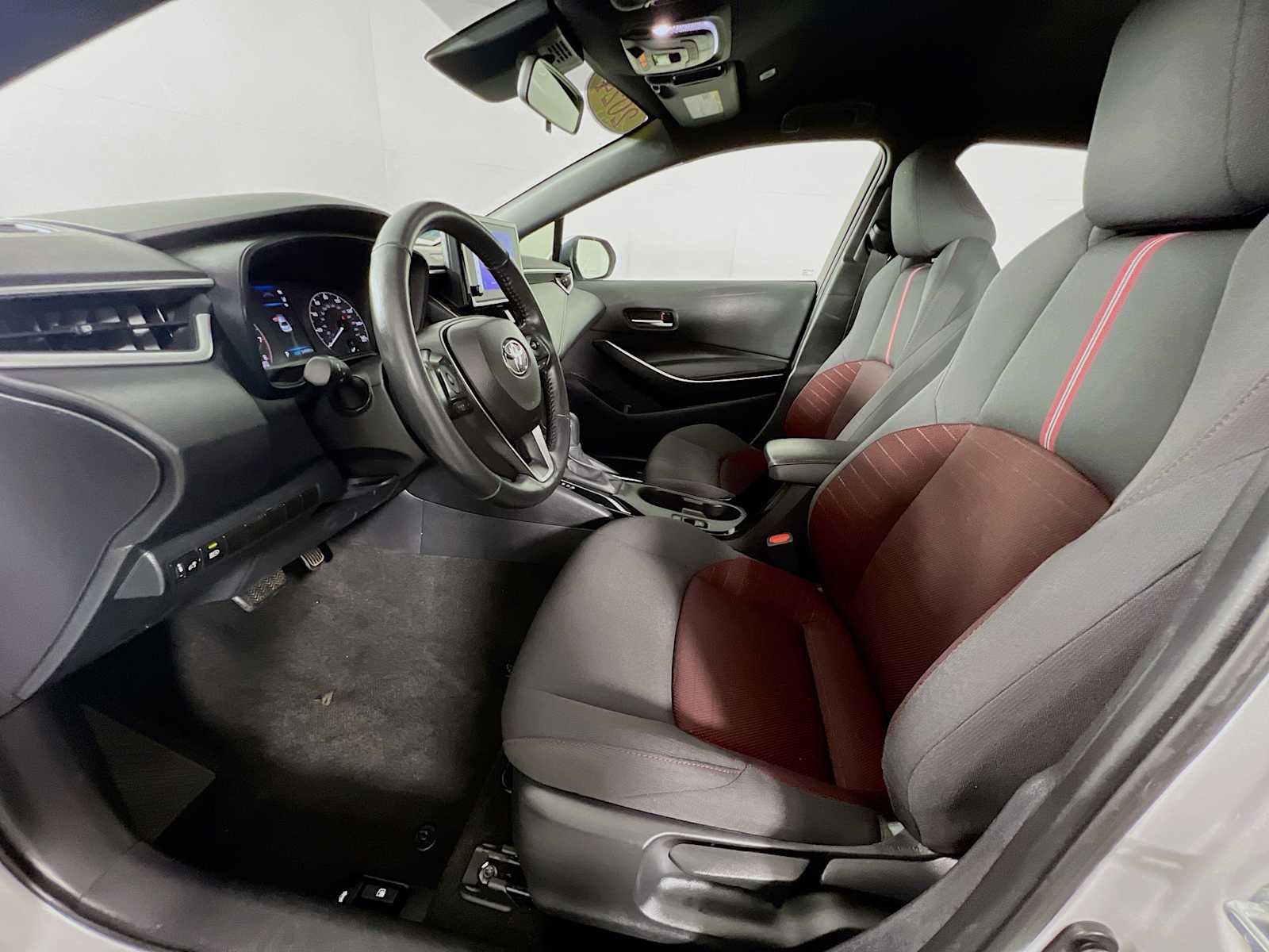 2024 Toyota Corolla SE - Photo 19