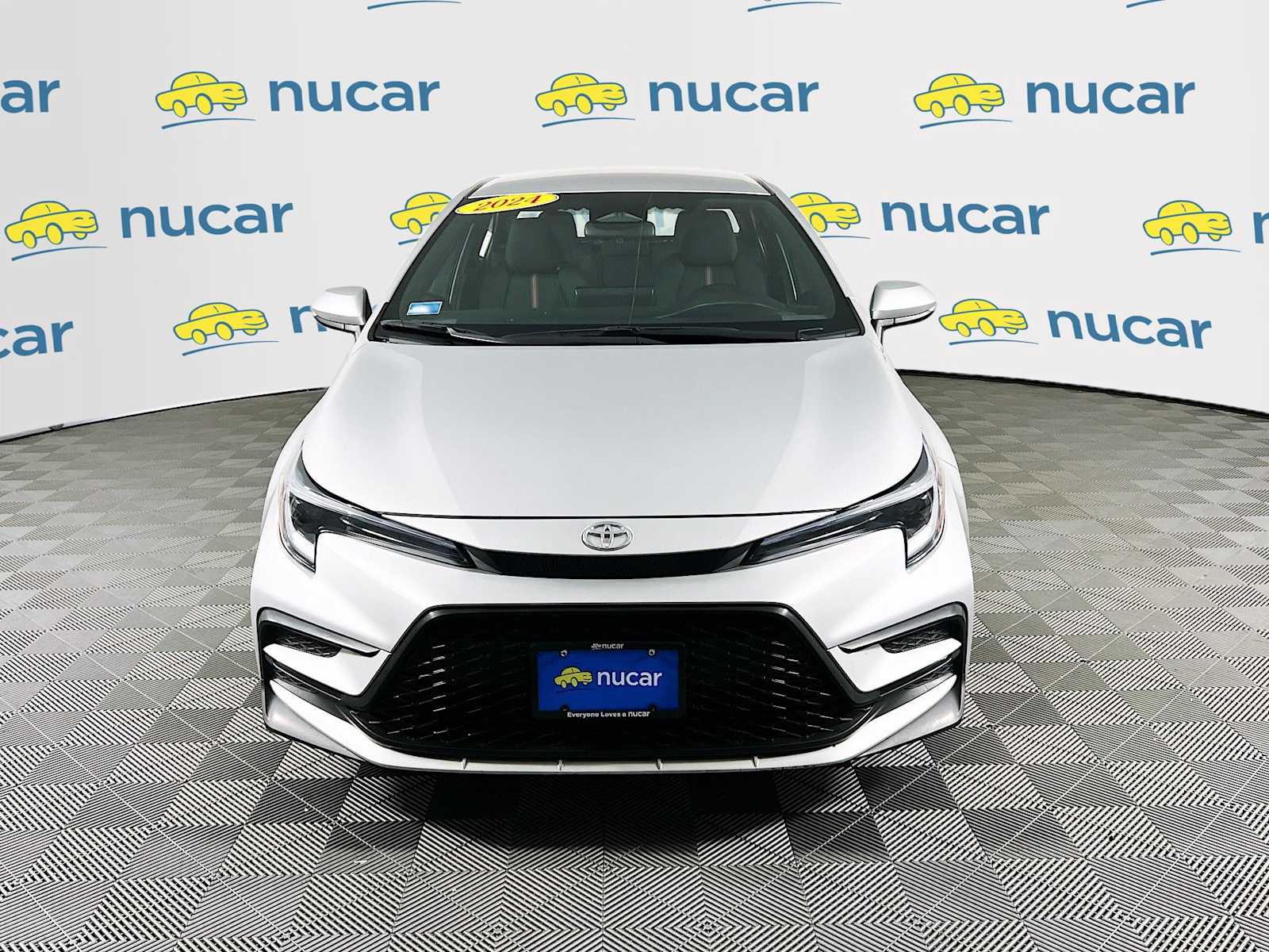 2024 Toyota Corolla SE - Photo 2