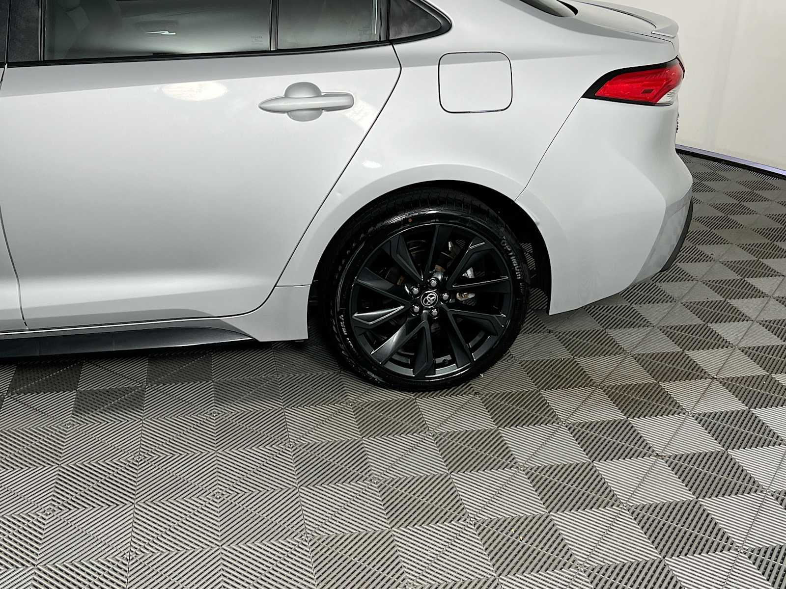 2024 Toyota Corolla SE - Photo 28