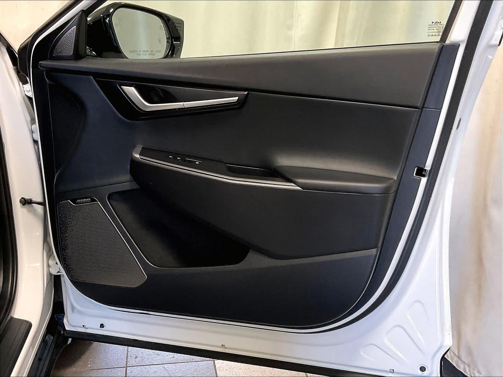 2022 Kia EV6 Wind - Photo 12