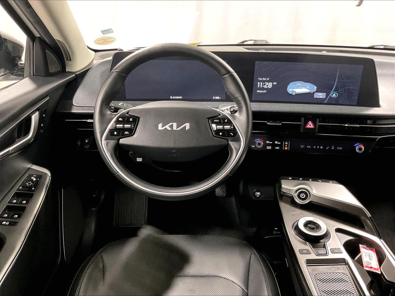 2022 Kia EV6 Wind - Photo 17